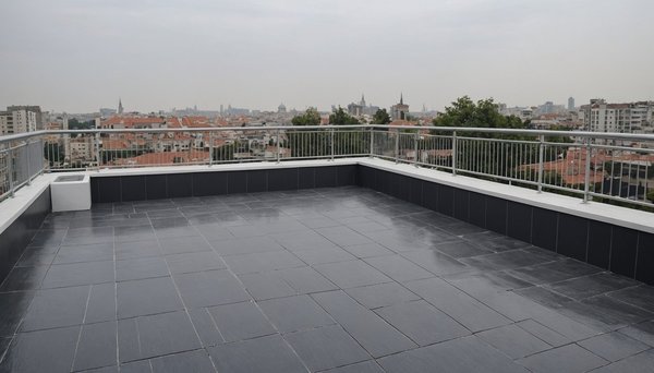 Étanchéité de toit-terrasse : les experts Akadia dans le 92