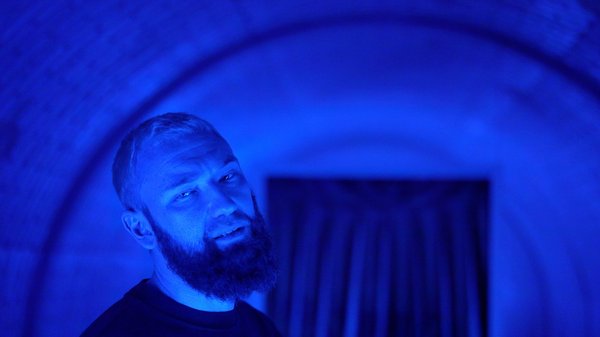 Éclairez votre espace extérieur avec des suspensions uniques